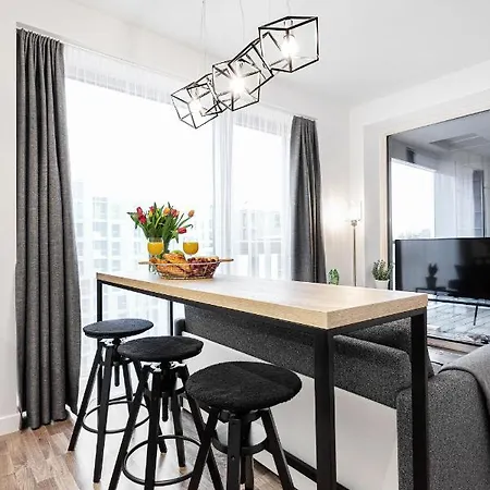 شقة Cosy White Scandinavian By Houseys *